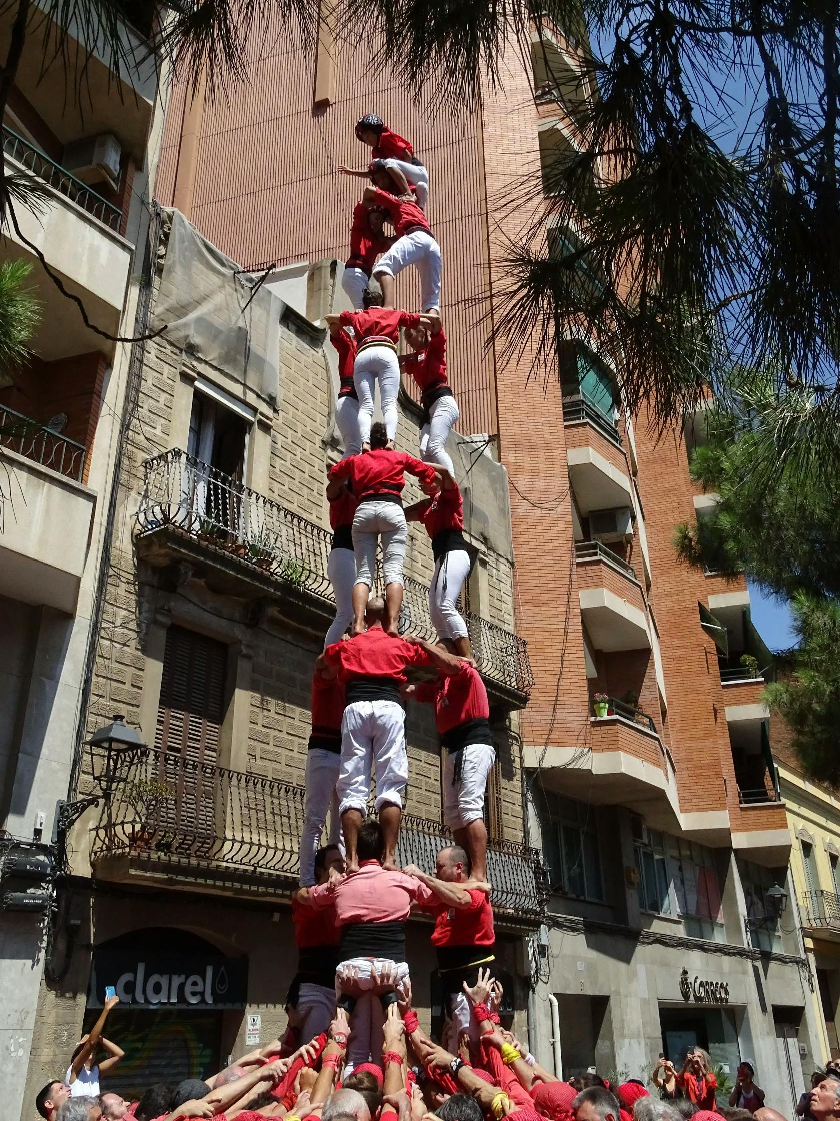 3 de 8 dels Castellers de Barcelona a la Diada del 40è Aniversari del Carro Gros